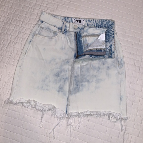 PAIGE Jean Skirt, Distressed Acid Washed Light Wash Denim, Raw Hem, Size 25 - Picture 4 of 15